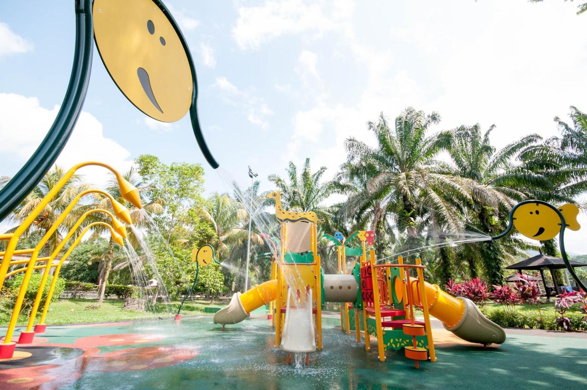 Felda Residence Hot Springs Sungkai Exterior photo